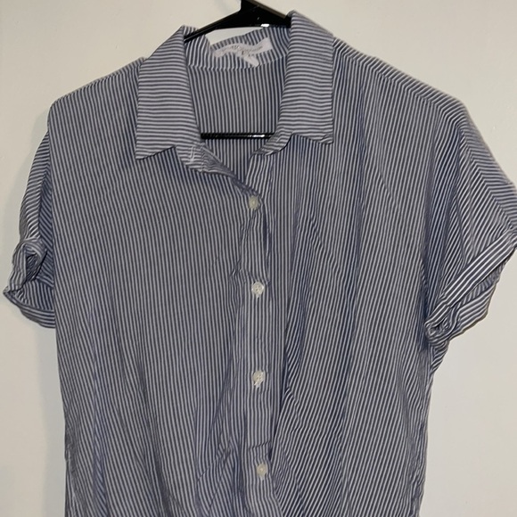 🔥BCBGENERATION HIGH LOW BLOUSE - Picture 3 of 5